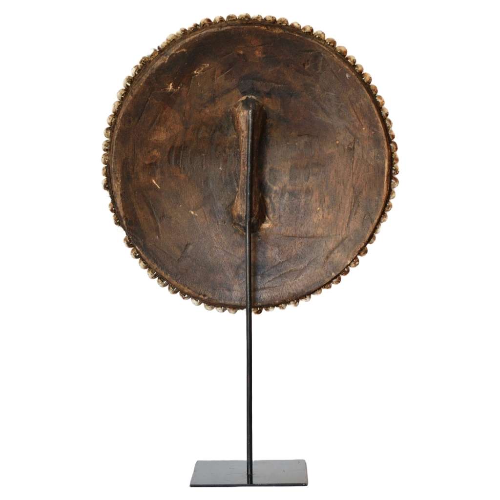 The Cameroon Shield | in Yellow