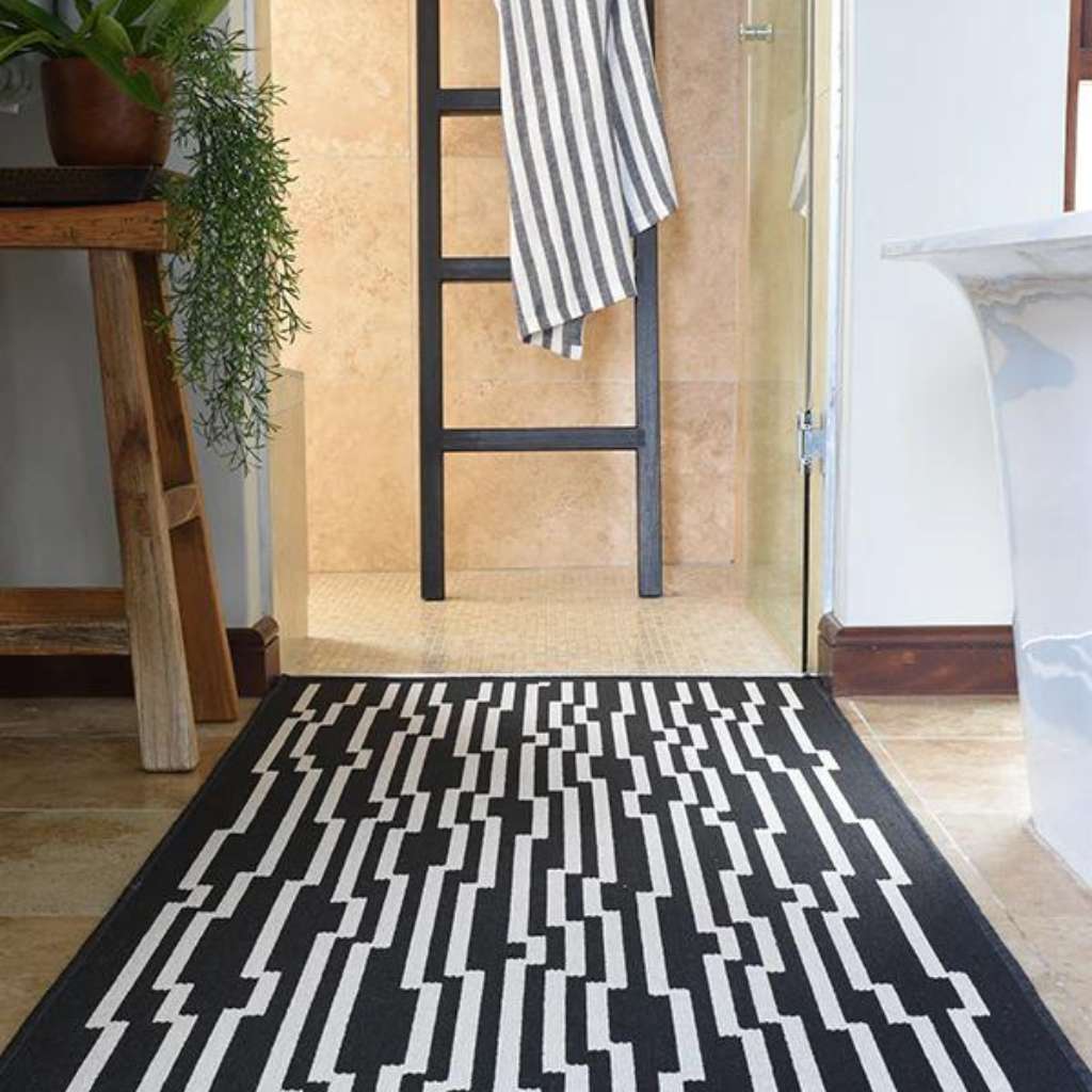 Circuit Black | Rug