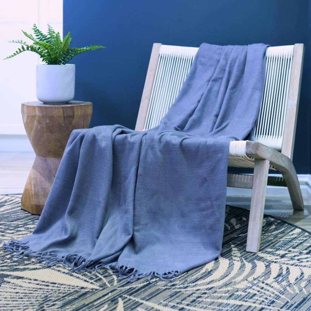 Lifestyle image of Melody Plain Iron