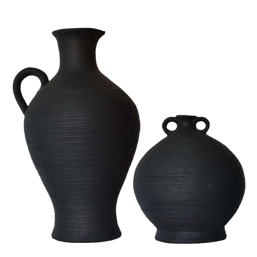 Noir I Water Vessel Set