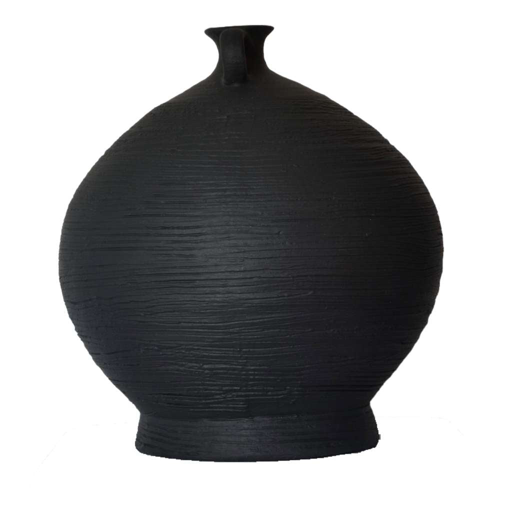 Noir I Water Vessel Set
