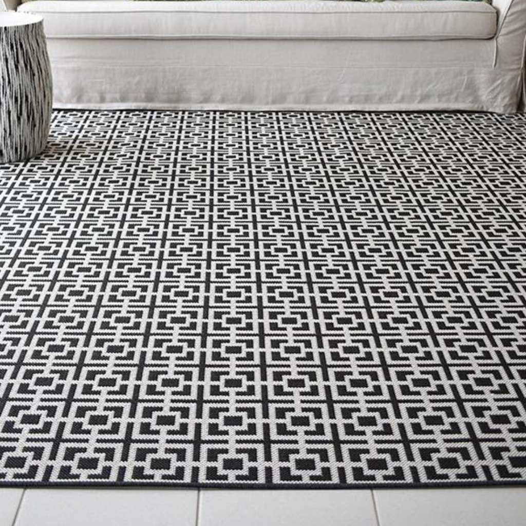 Synthesis Black | Rug