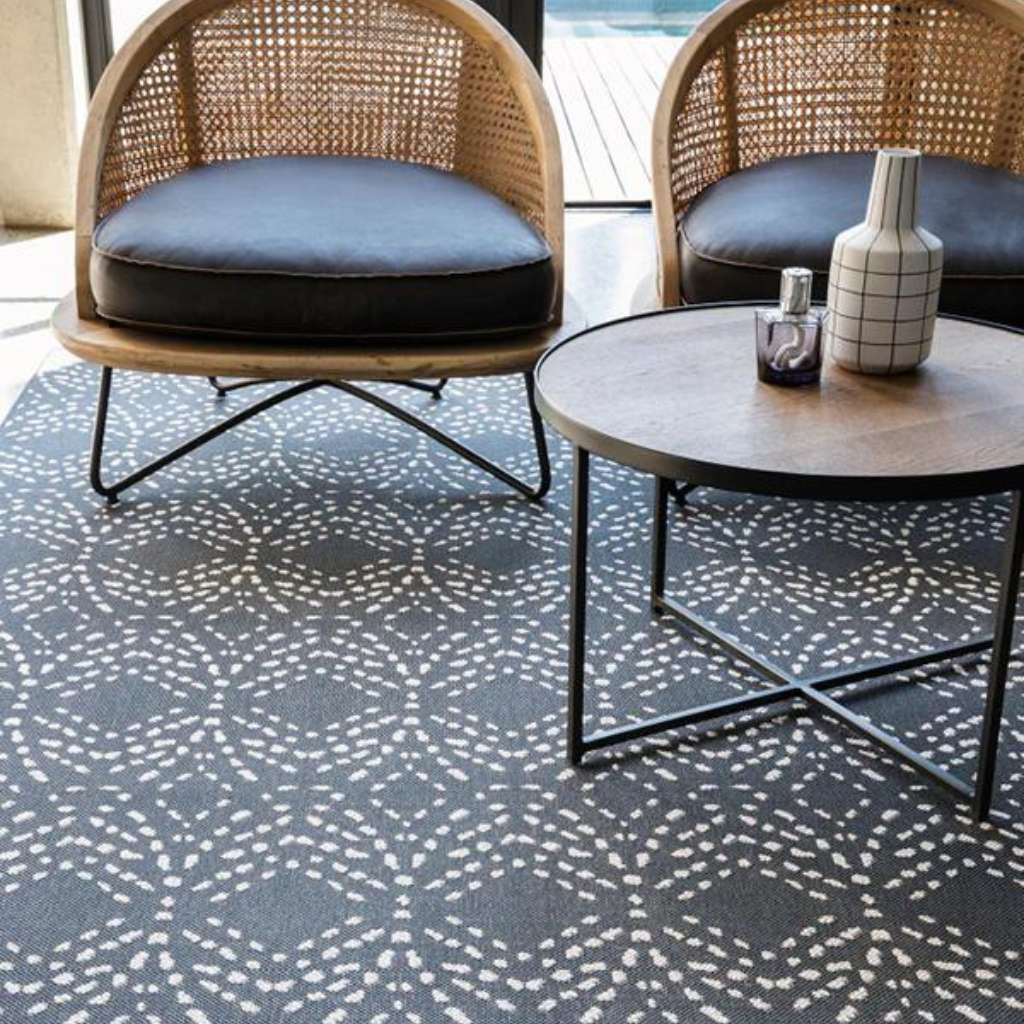 Tumzi Black | Rug