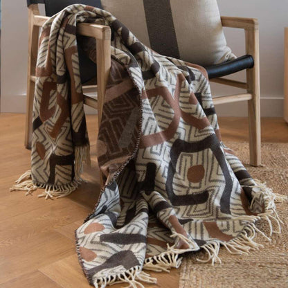 Kuba Modern Throw | Cocoa/Nutmeg