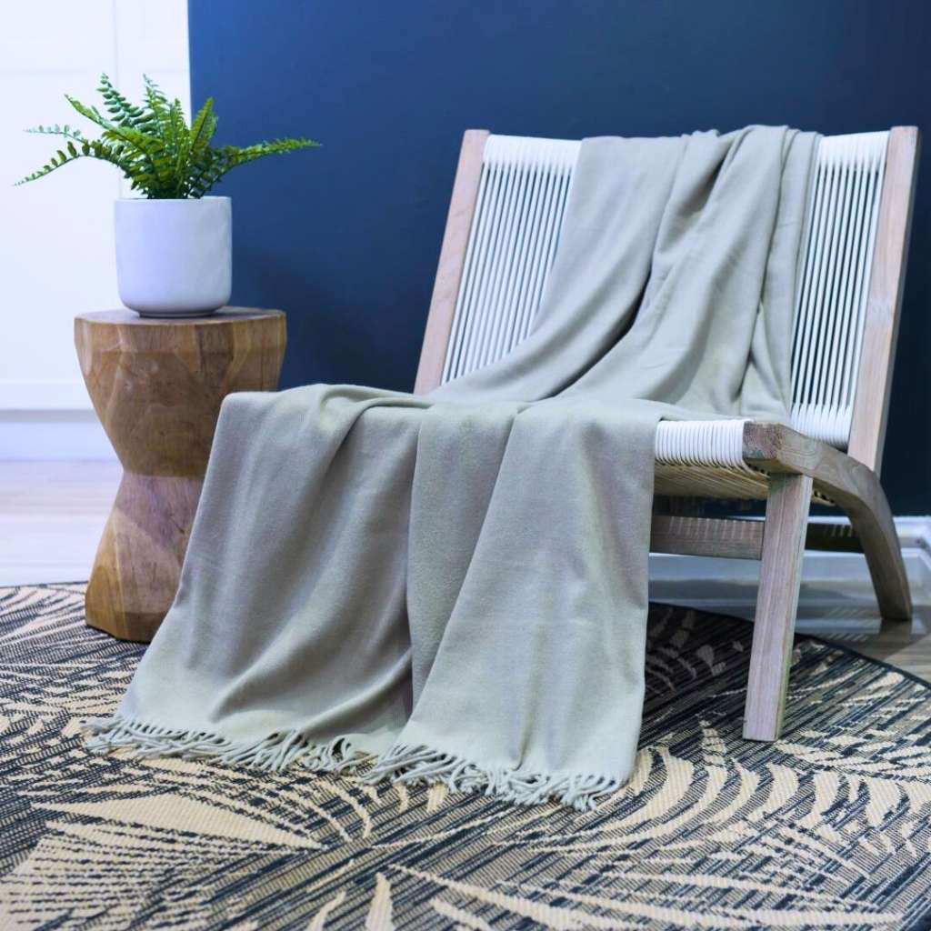 Lifestyle image of Melody Plain Cobblestone 1