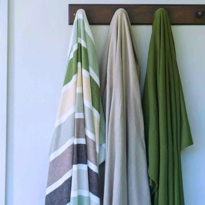 Melody - Plain Throw | Olive