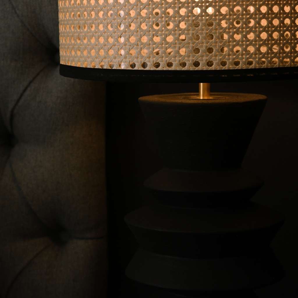 ZigZag Black | Artisan Table Lamp